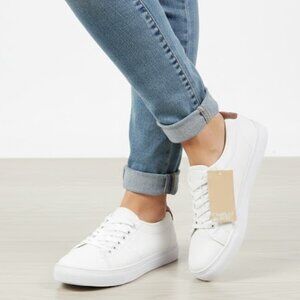 Women's/Men's White Canvas Low Top Sneakers Casual Walking Shoes Lace Up NWT